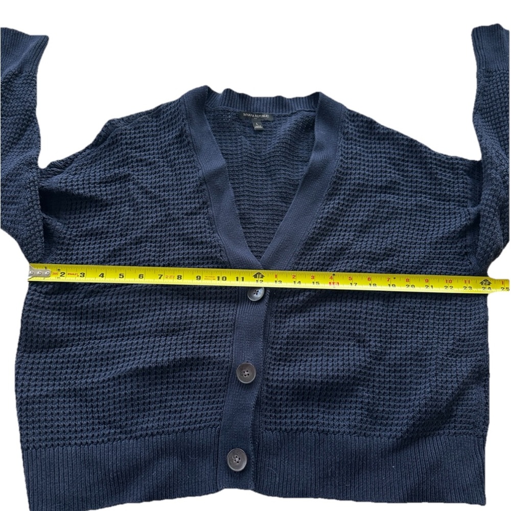 Banana Republic Women's Waffle Knit V-neck 3 Button Cardigan Navy Size Large - Picture 8 of 9